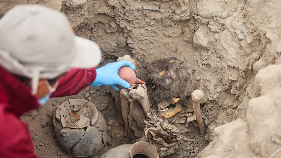 Preview В пригороде Лимы найдена мумия женщины, захороненной более тысячи лет назад