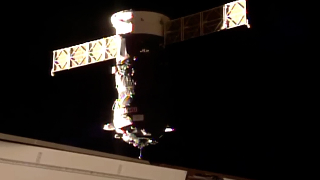 Preview «Прогресс МС-31» после двух суток полета по орбите пристыковался к МКС