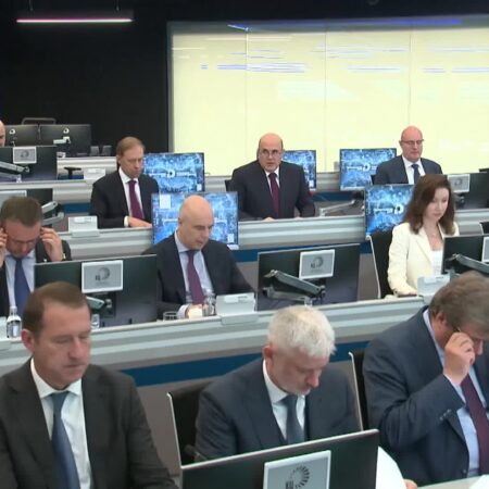 Россия инвестирует 765 миллиардов рублей в развитие авиастроения