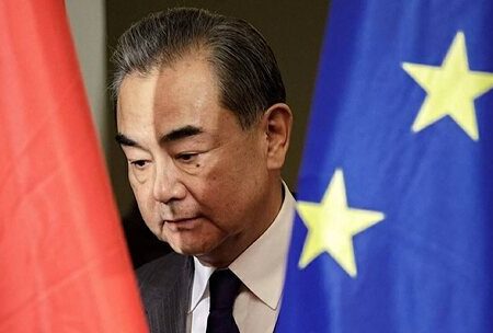 Евросоюз пригрозил ограничить китайский импорт, если КНР не откроет рынок для ЕС