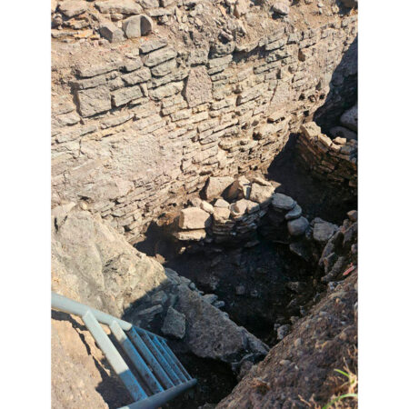 Уникальное археологическое открытие в Старой Ладоге: Следы эпохи Олега Вещего