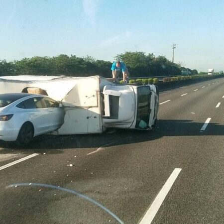 Tesla столкнулась с обвинениями в сокрытии данных о ДТП с автопилотом