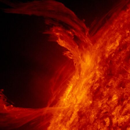 Геомагнитная буря на Земле: текущая ситуация и ожидания ученых