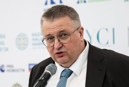 Оверчук: Российско-азербайджанское экономическое сотрудничество успешно прогрессирует