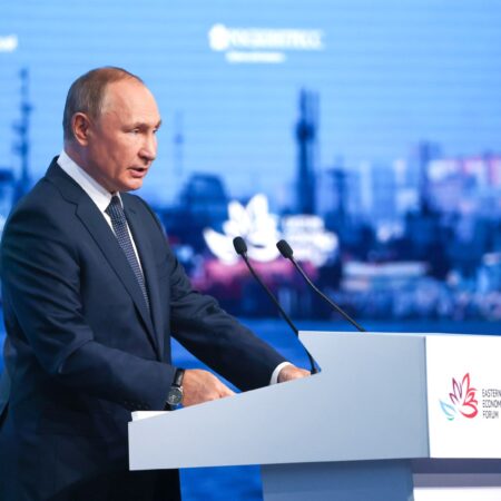 Путин: Дальний Восток показал 2,5-кратный рост ВРП за 10 лет до 11 триллионов рублей