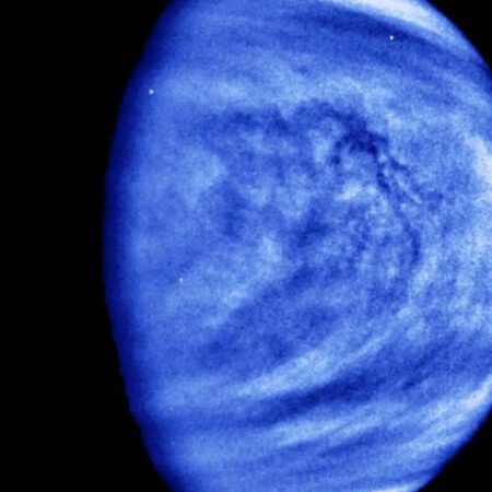 Миссия на Венеру: Россия может опередить сроки, но сначала освоит Луну