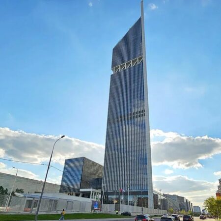 ИКС Холдинг переезжает в Национальный космический центр