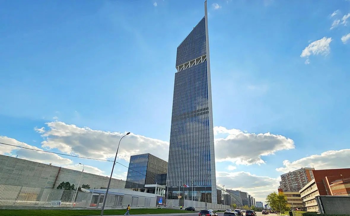 Preview ИКС Холдинг переезжает в Национальный космический центр