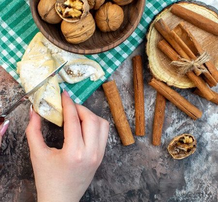 Новое открытие: Природный способ сохранить продукты свежими с помощью корицы