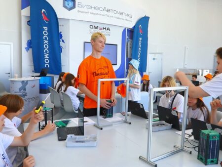 «Роскосмос» запускает уникальный образовательный проект для людей с нарушениями зрения