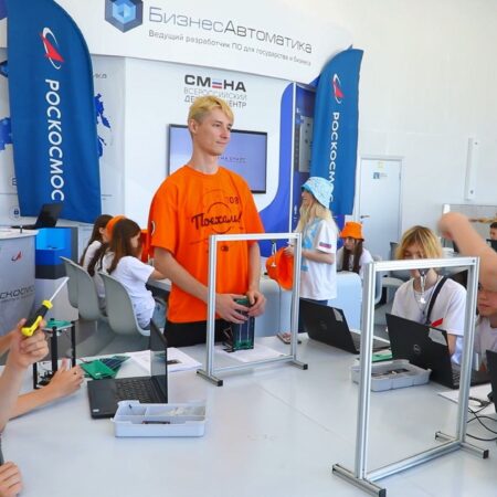 «Роскосмос» запускает уникальный образовательный проект для людей с нарушениями зрения