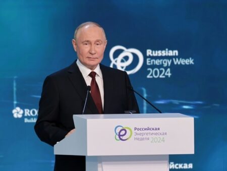 Президент Владимир Путин выступил на пленарном заседании Энергетической недели