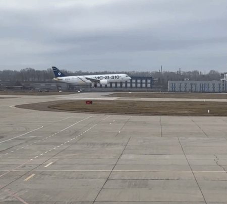 МС-21 совершил успешную посадку в Иркутске после испытательного полета