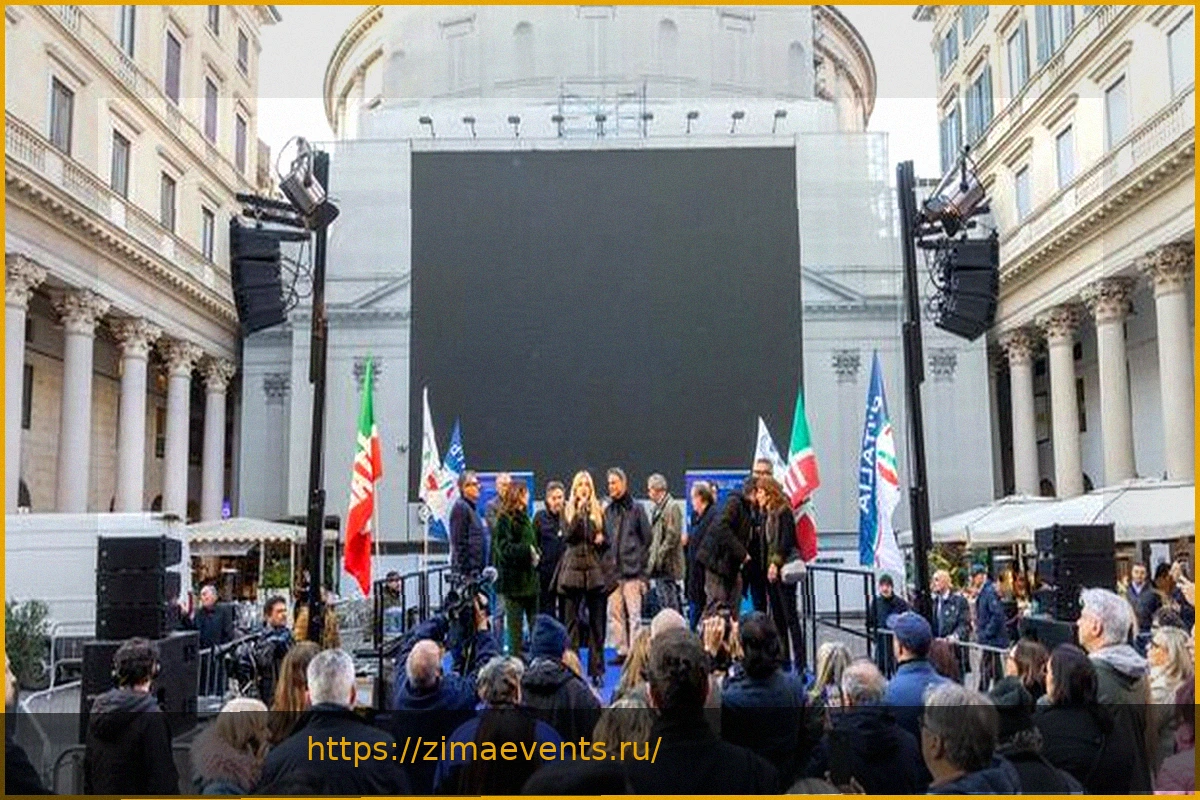 Preview Похороны Босси в Понтиде: Мелони, Сальвини и Таяни среди присутствующих. Соратники прощаются: «Прощай, Вождь»