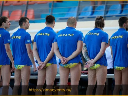 Вратарь сборной России заявил о готовности сыграть с Украиной