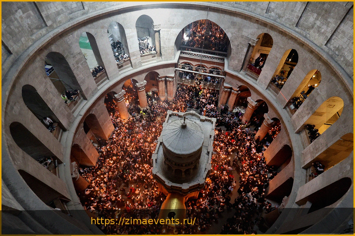 Preview Благодатный огонь доставлен в Москву